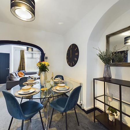 Charming Apartments - Cosy Retreat - Short Drive To City Centre - Free Parking Liverpool Dış mekan fotoğraf