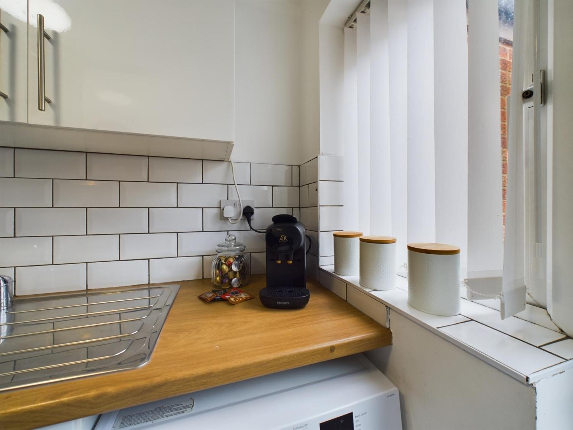 Charming Apartments - Cosy Retreat - Short Drive To City Centre - Free Parking Liverpool Dış mekan fotoğraf